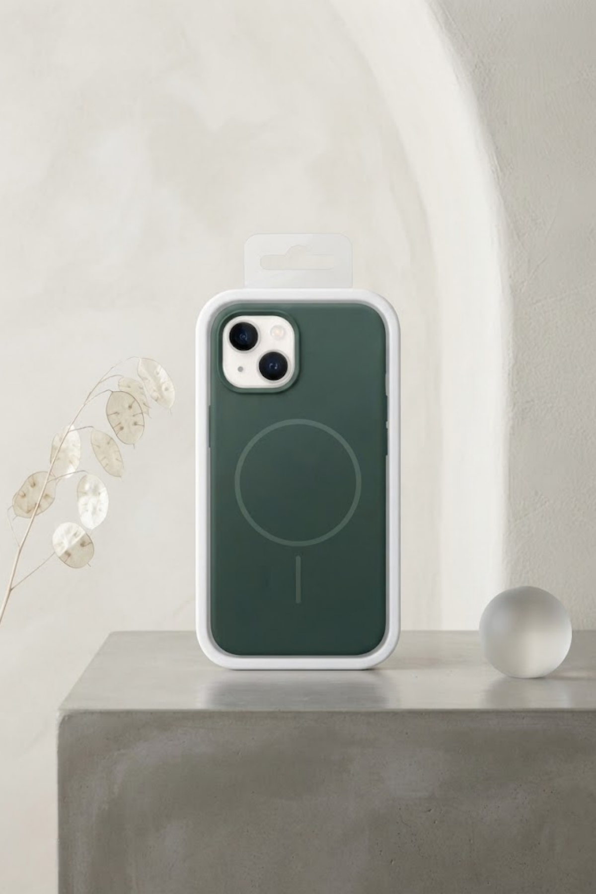 iPhone 13 Lensli Magesafe Özellikli Kılıf - Yeşil