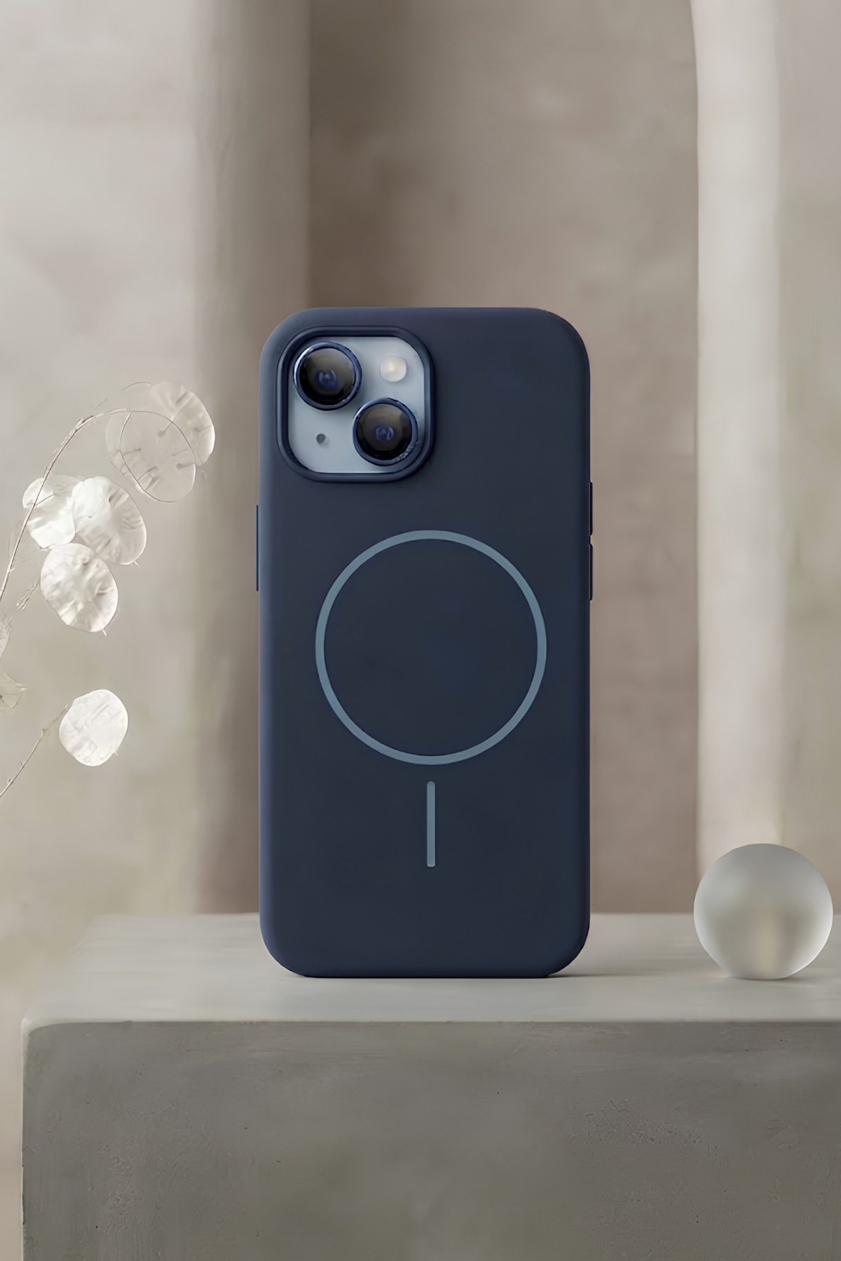iPhone 13 Lensli Magesafe Özellikli Kılıf - Lacivert